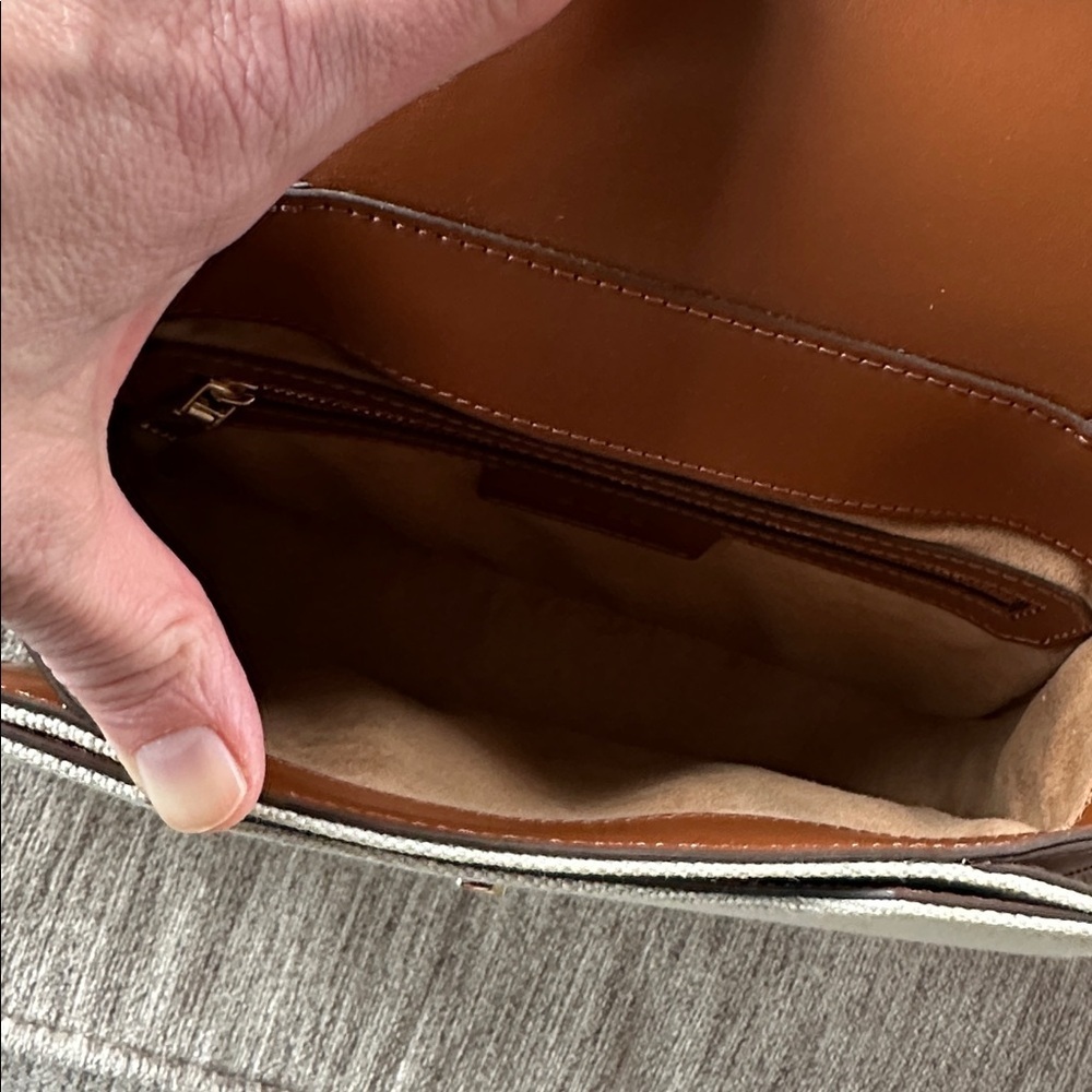 BOSS SADDLE BAG WITH LEATHER TRIMS Elegant Cream and Brown Women's Bag Sold out! - Picture 9 of 11